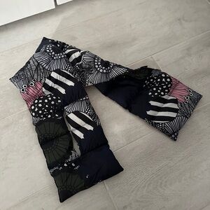 UNIQLO x Marimekko Pocketable Scarf